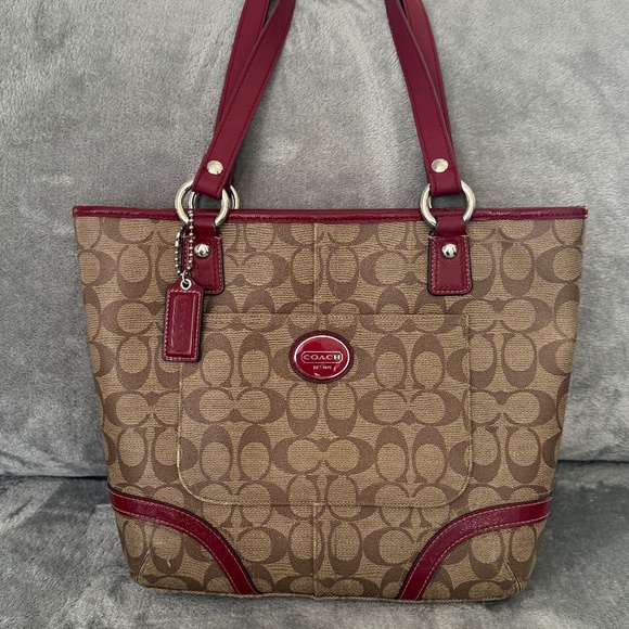 ❤️‍🔥Coach Signature C Tote Bag - Picture 1 of 12